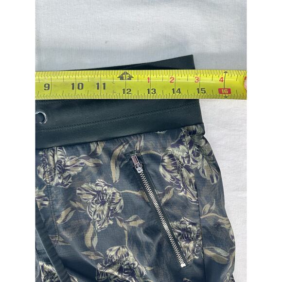 Athleta Women's sz 4 Trekkie North Printed Joggers Mid Rise Olive Green Floral - Picture 8 of 11